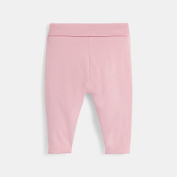 بلوزة مزينة برسوم الأزهار...